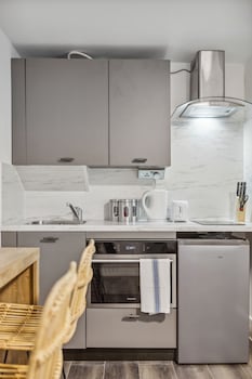 sutherland apartments