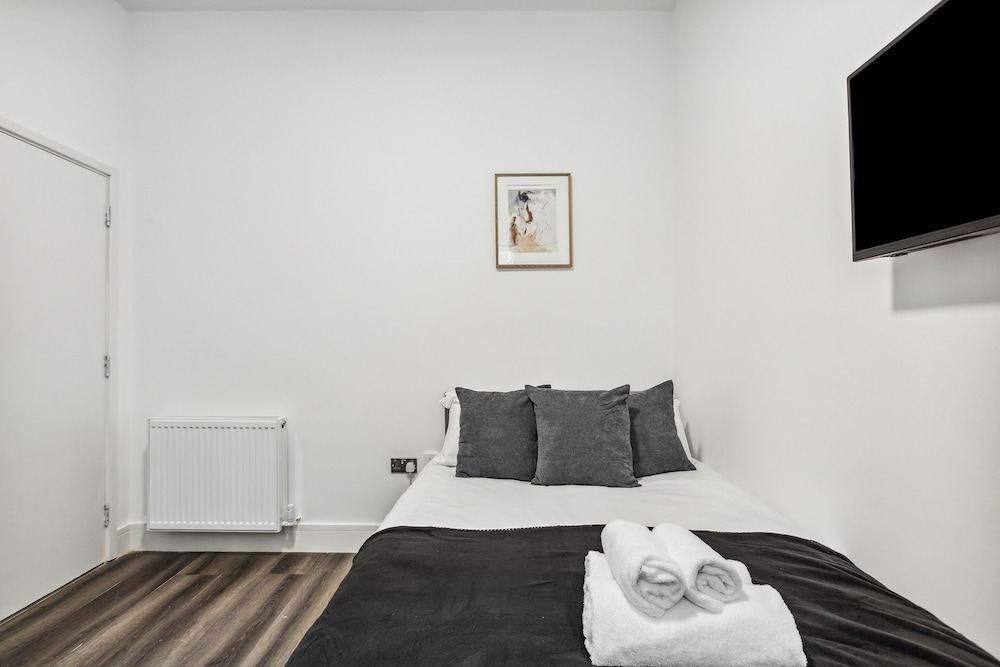 sutherland apartments