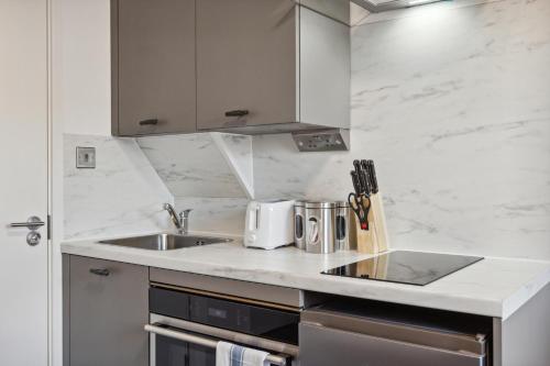 sutherland apartments