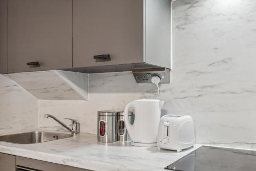 sutherland apartments