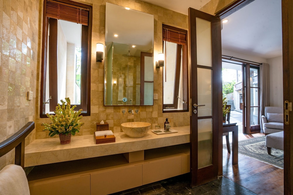 villa pulung jimbaran by nakula