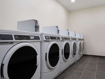 home2 suites by hilton brownsburg