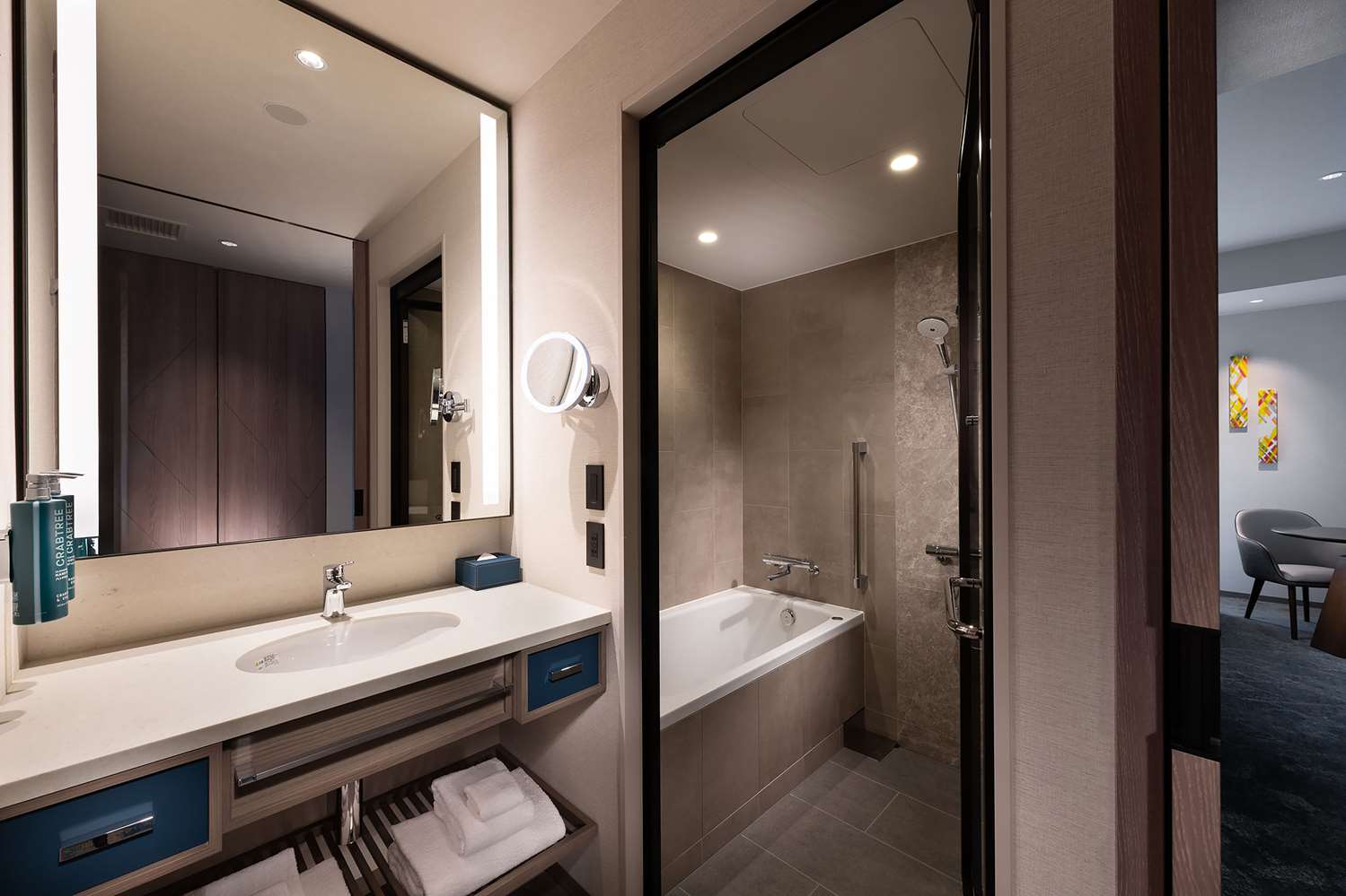 doubletree by hilton osaka castle