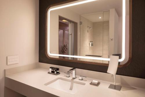 Caesars Republic Scottsdale,United States Of America>>Scottsdale,3 star
