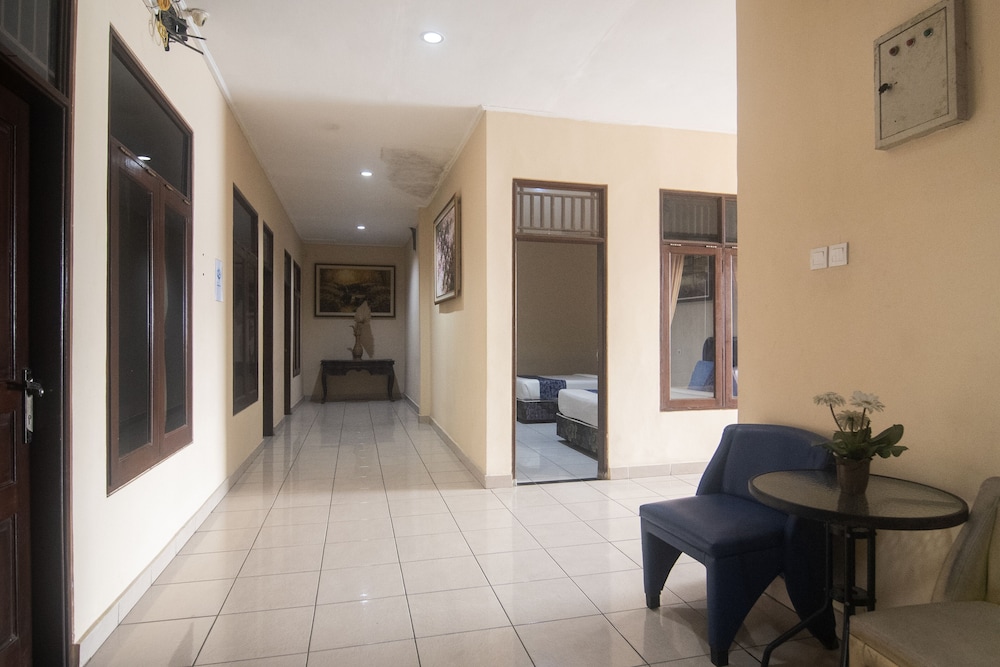 miraa guest house and resto