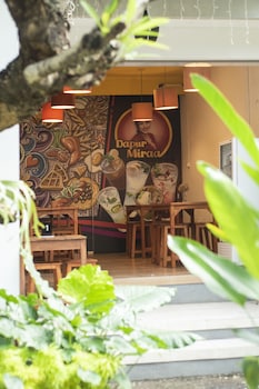 miraa guest house and resto