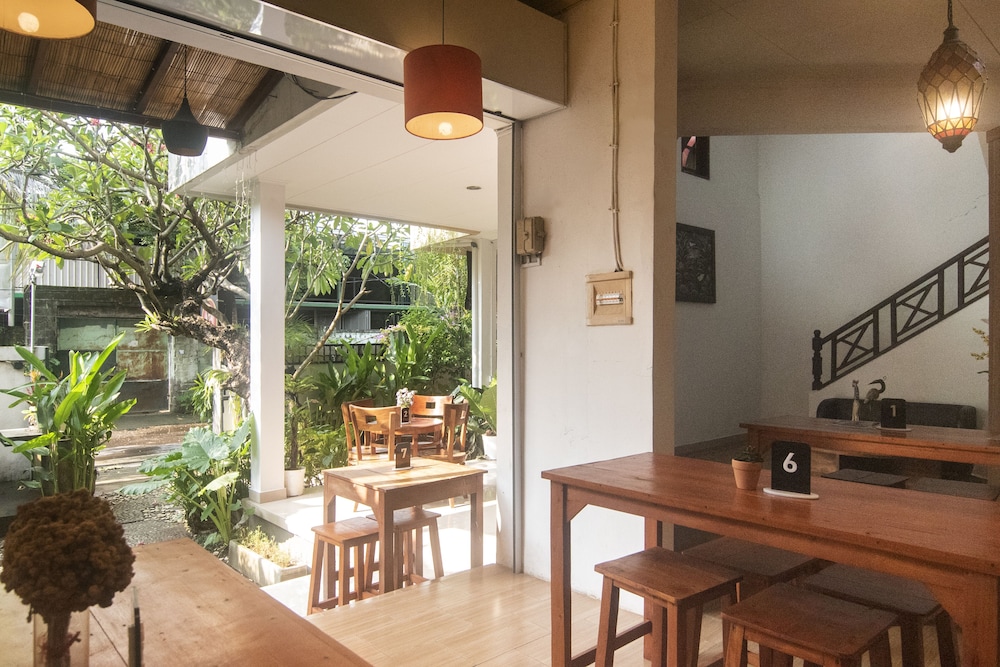 miraa guest house and resto