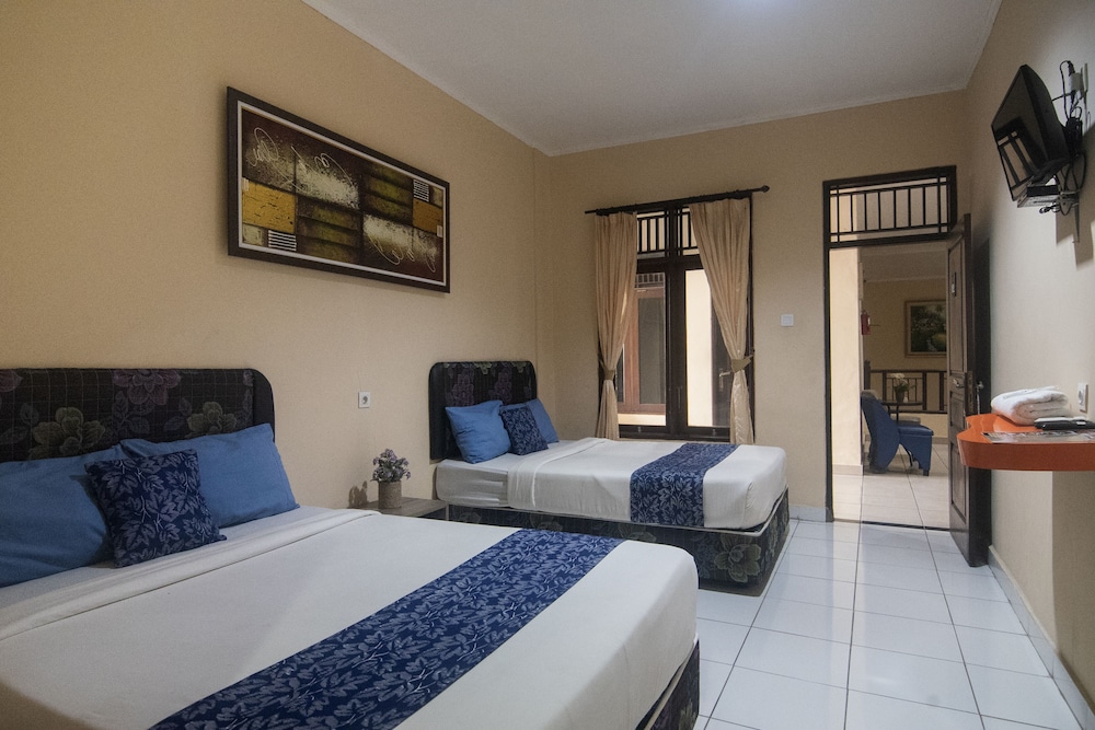 miraa guest house and resto