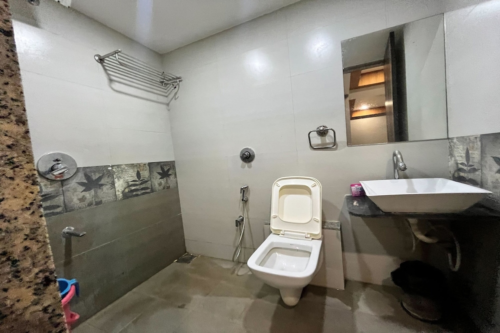 hotel om balaji
