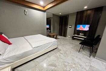 hotel om balaji