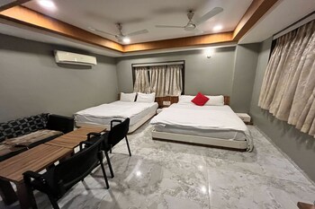 hotel om balaji