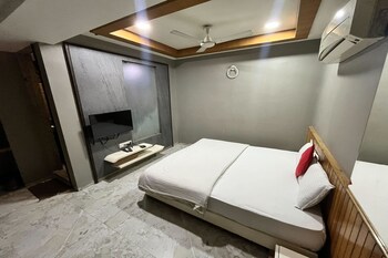 hotel om balaji