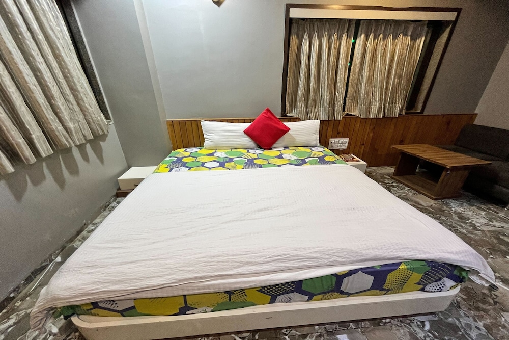 hotel om balaji