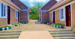 mkomazi hotels and campsite