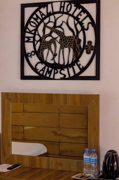 mkomazi hotels and campsite