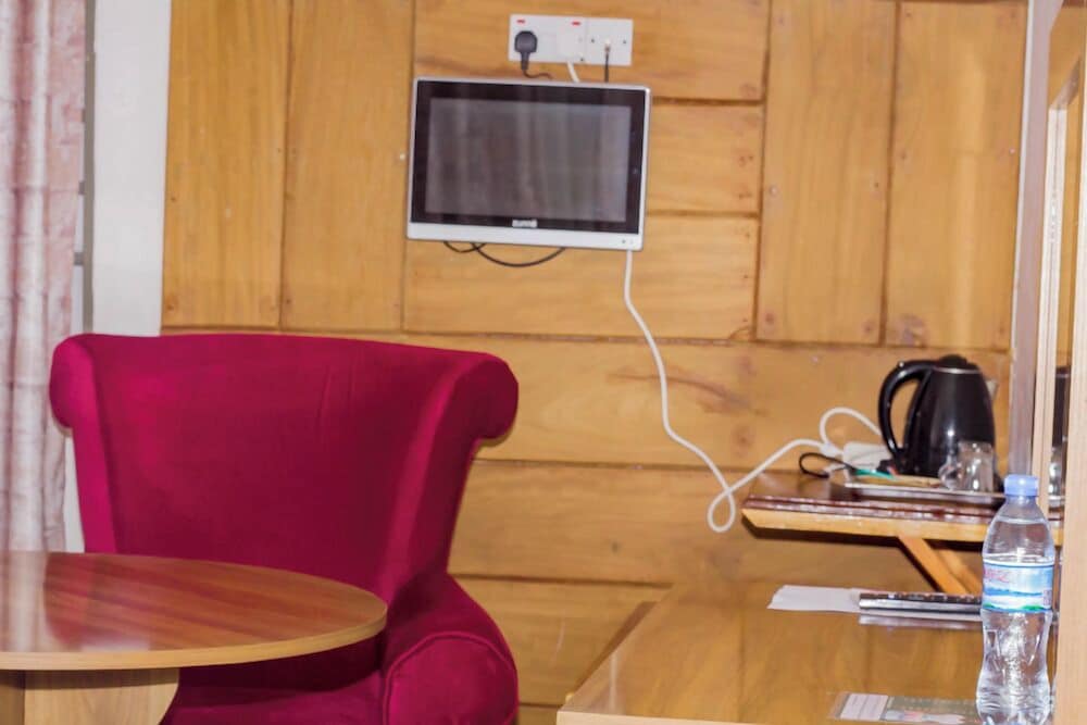 mkomazi hotels and campsite