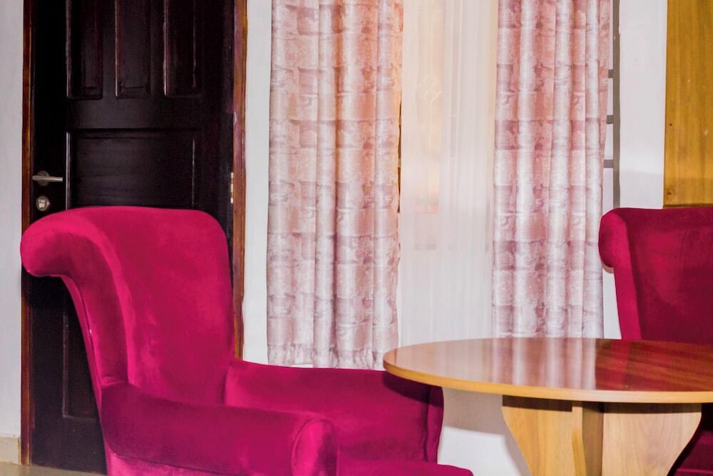 mkomazi hotels and campsite