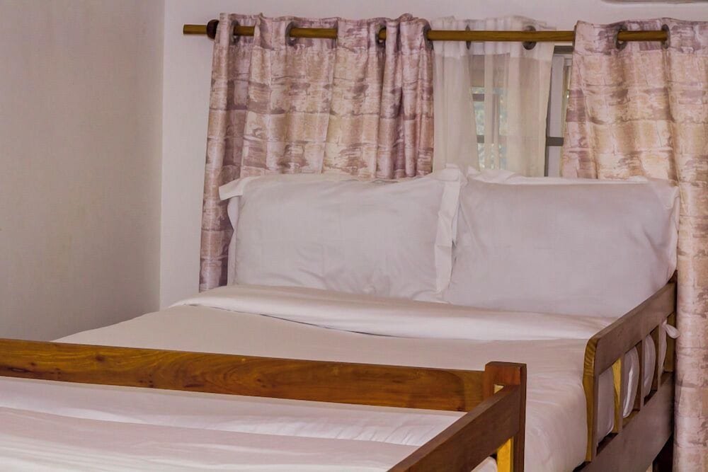 mkomazi hotels and campsite