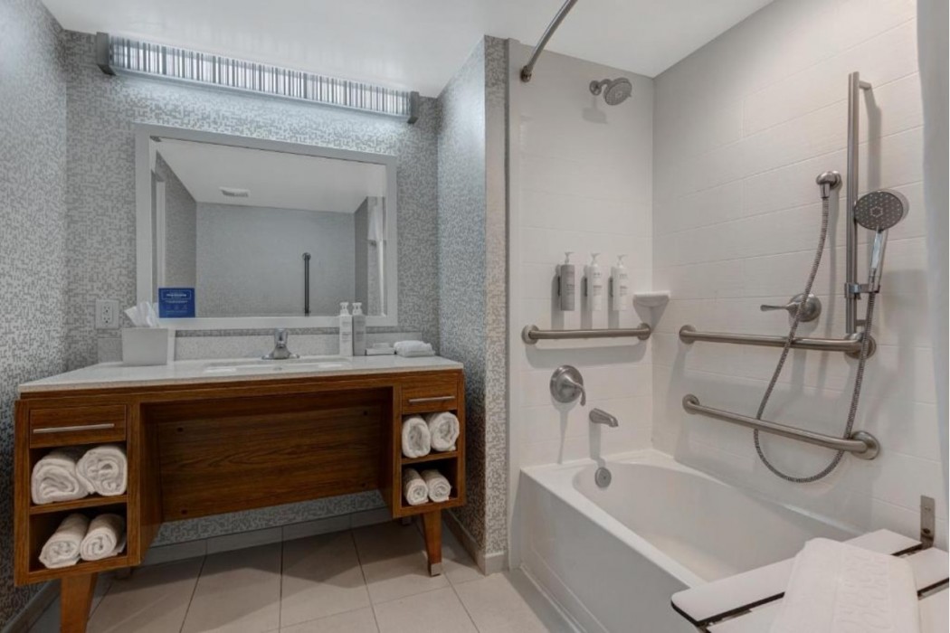 home2 suites by hilton austin east side 5th street