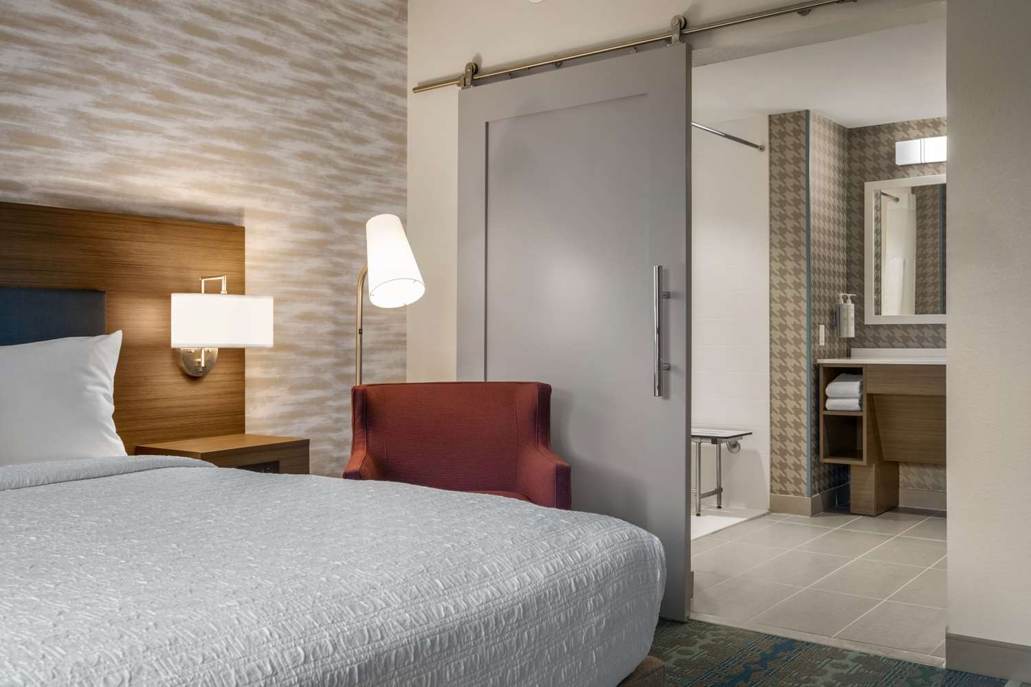 home2 suites by hilton austin east side 5th street