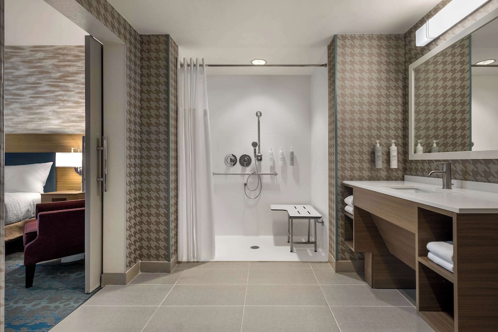 home2 suites by hilton austin east side 5th street