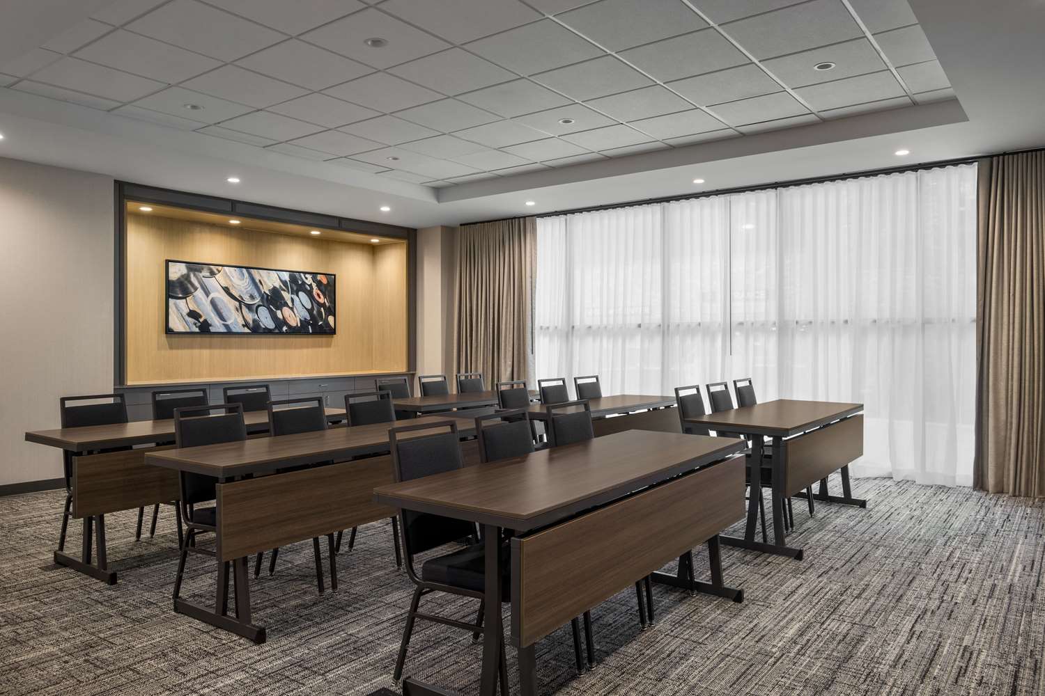 home2 suites by hilton austin east side 5th street