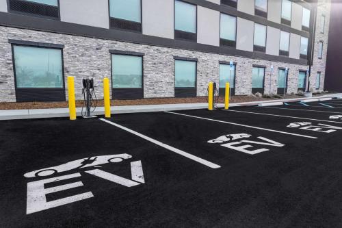 home2 suites by hilton indianapolis north at intech park