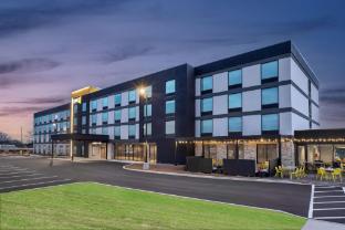 home2 suites by hilton indianapolis north at intech park