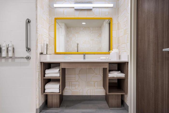 home2 suites by hilton indianapolis north at intech park