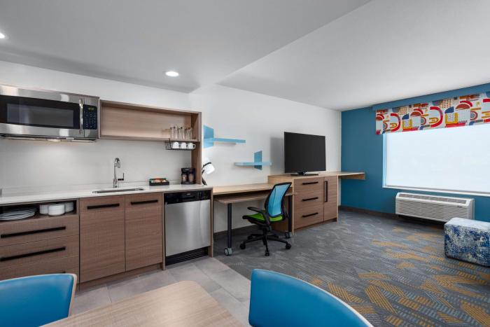 home2 suites by hilton indianapolis north at intech park