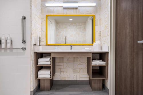 home2 suites by hilton indianapolis north at intech park
