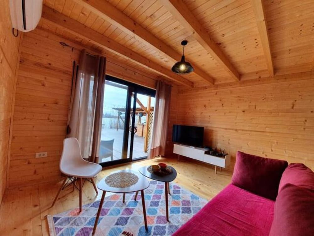 ivana houses ada bojana