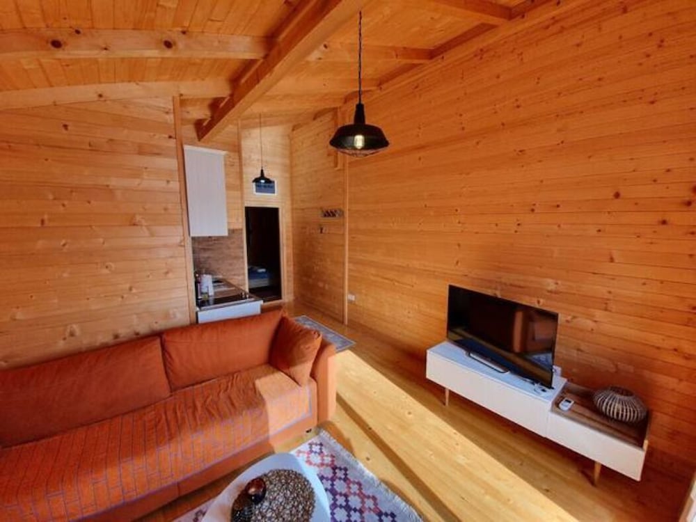 ivana houses ada bojana