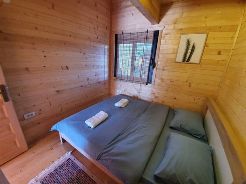 ivana houses ada bojana