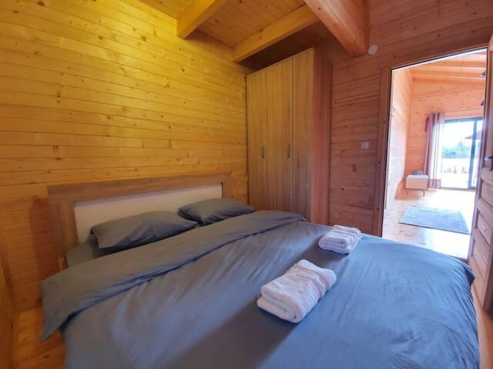 ivana houses ada bojana