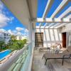 incredible 3 br penthouse w bbq jacuzzi