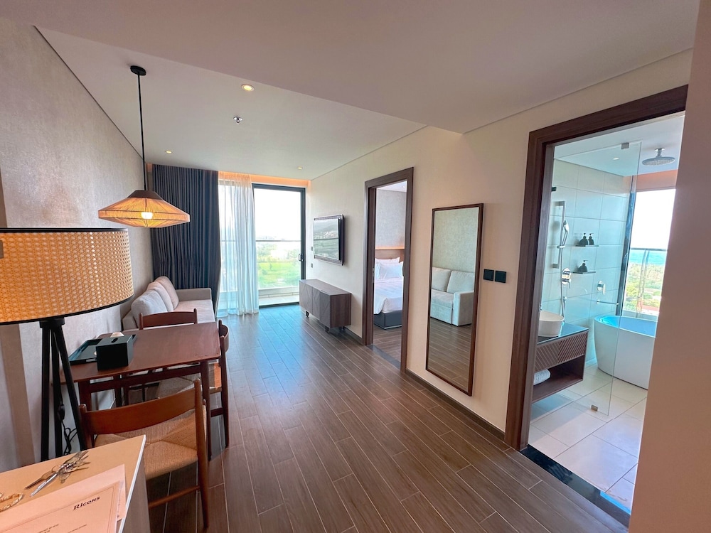 apec mandala comhomes condotel phu yen