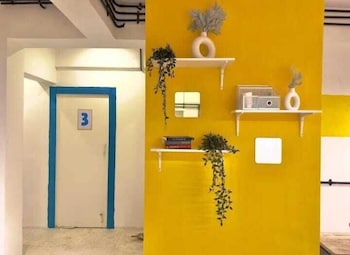 Locomo Express,India>>Mumbai,1 star