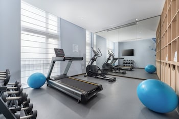 Holiday Inn Express Guangzhou Panyu Dashi, An Ihg Hotel,China>>Guangzhou,2.5 star