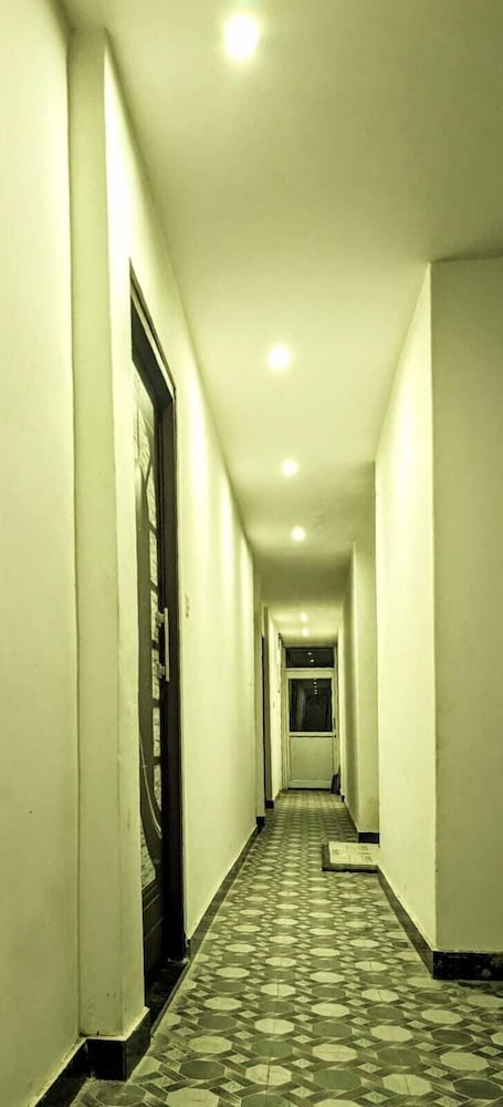 hotel jee