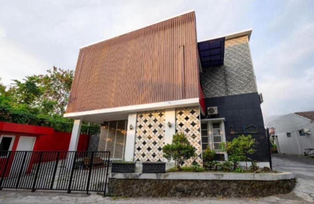 zaira residence by occupied