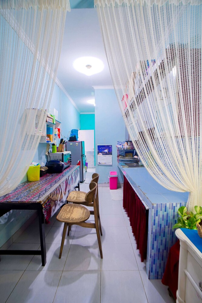 zaira residence by occupied