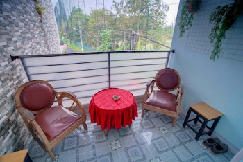 zaira residence by occupied