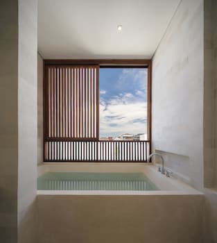 vox villas