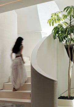 vox villas