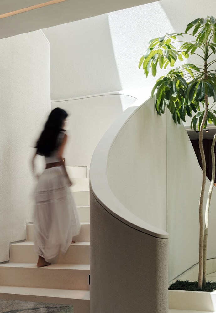 vox villas