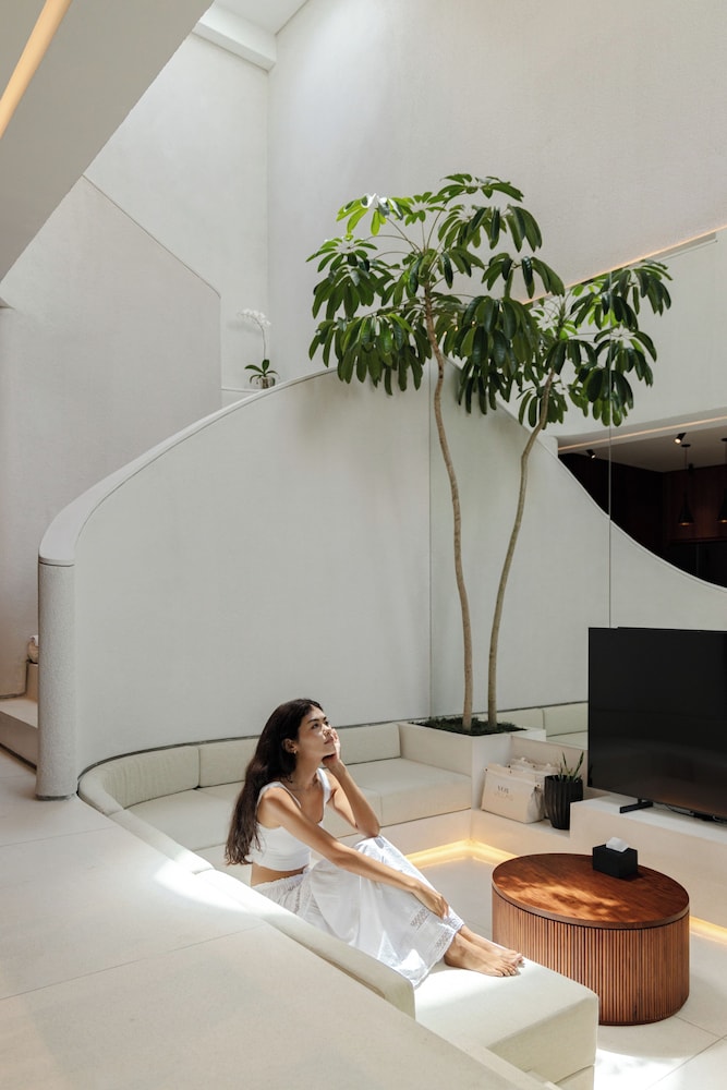 vox villas