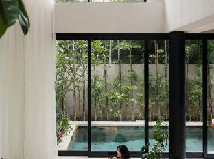 vox villas