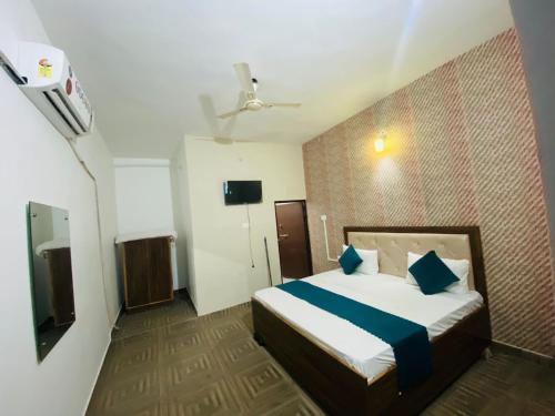King Palace By Grb,India>>Agra,3 star