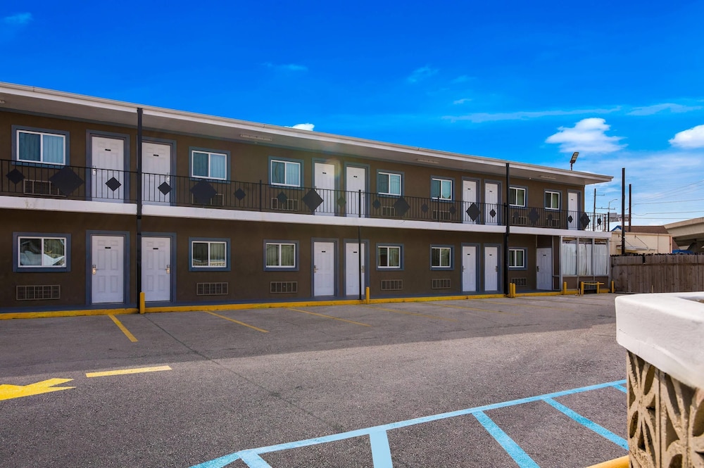 econo lodge